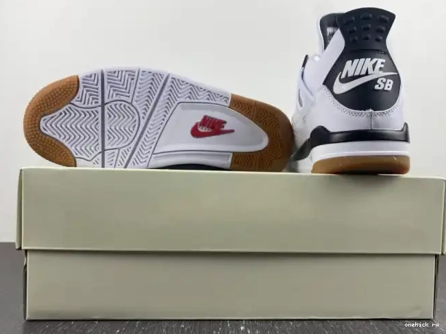 Rep Onekick Nike Air 4 SB x DR5415-100 Jordan 0510